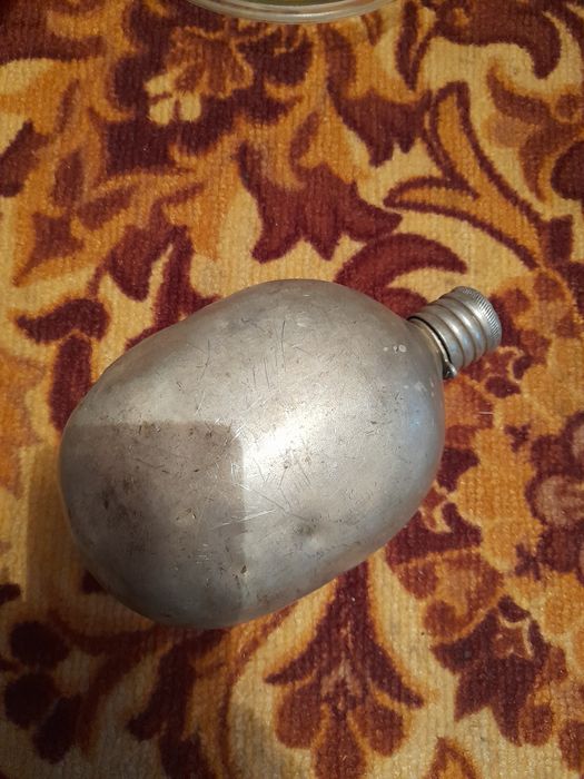 Армейская фляжка