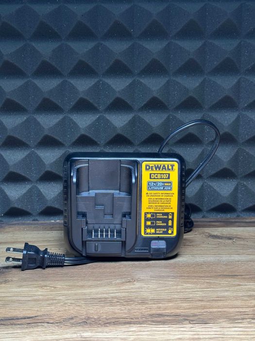Аккумулятор и Зарядка Dewalt Оригинал США