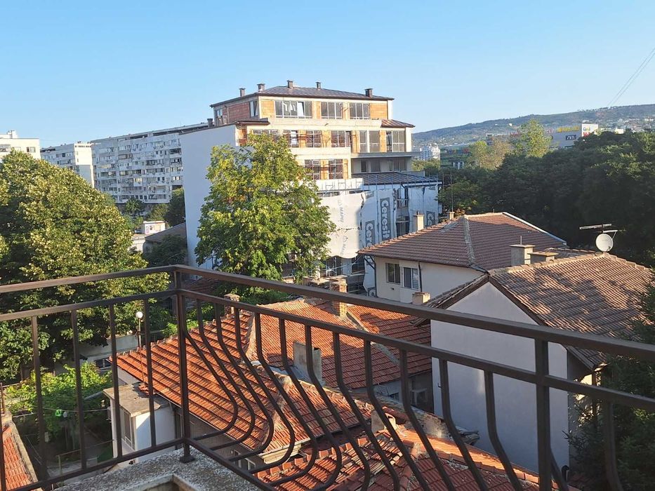 Двустаен апартамент под наем в района на Колхозен пазар Варна