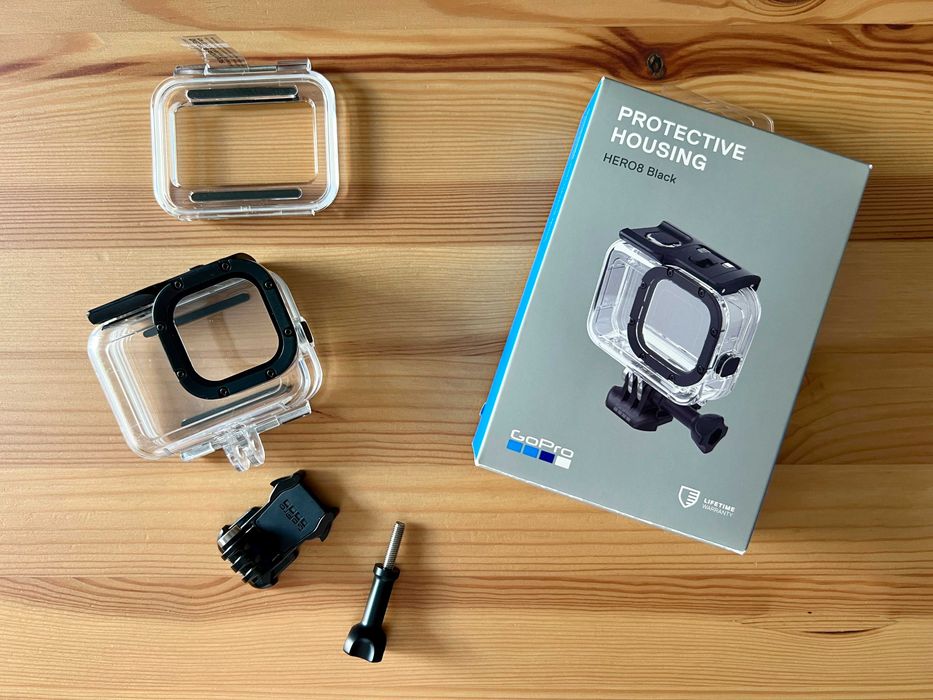 GoPro HERO8 Black Kit Complet Special Bundle + Carcasă Scufundări 60 m + Floaty I Stare Excelentă