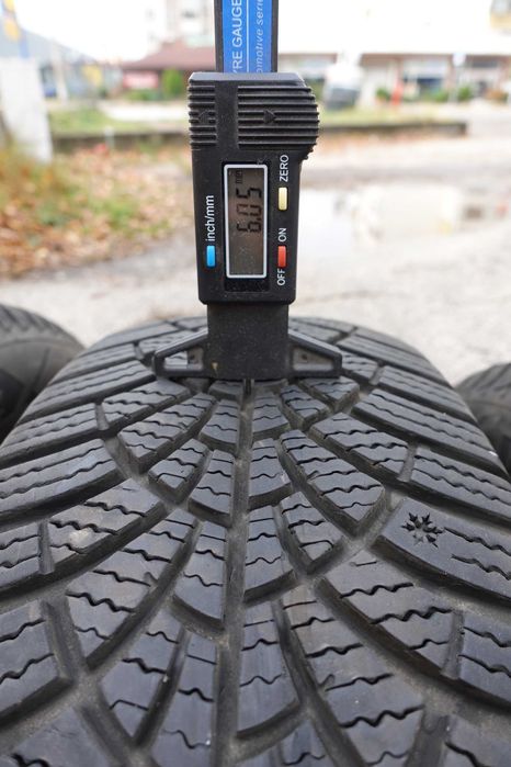 4бр. зимни гуми 185/60/15 Goodyear Ultragrip 9