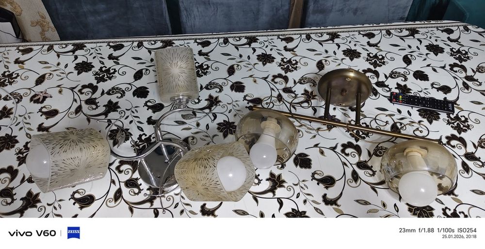 Продается люстра