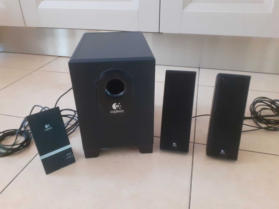 sistem boxe 2.1 Logitech