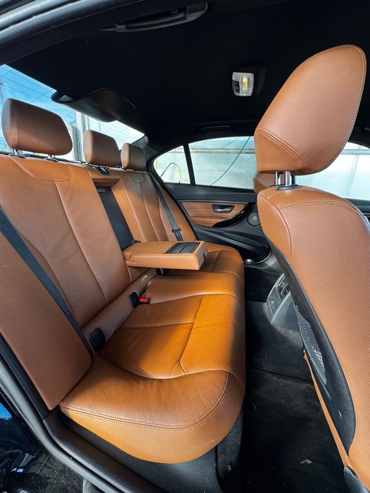 BMW Seria 3 F30 320d xDrive | 2013 | Automat | Interior Piele