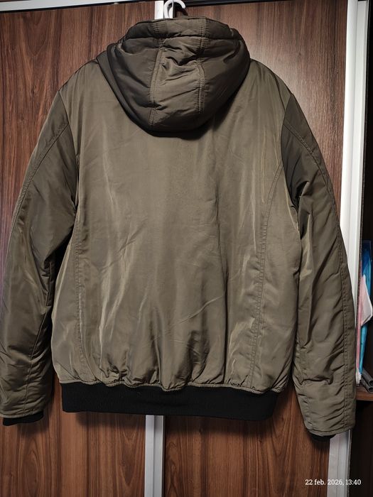 Vând giaca, mărimea Xl