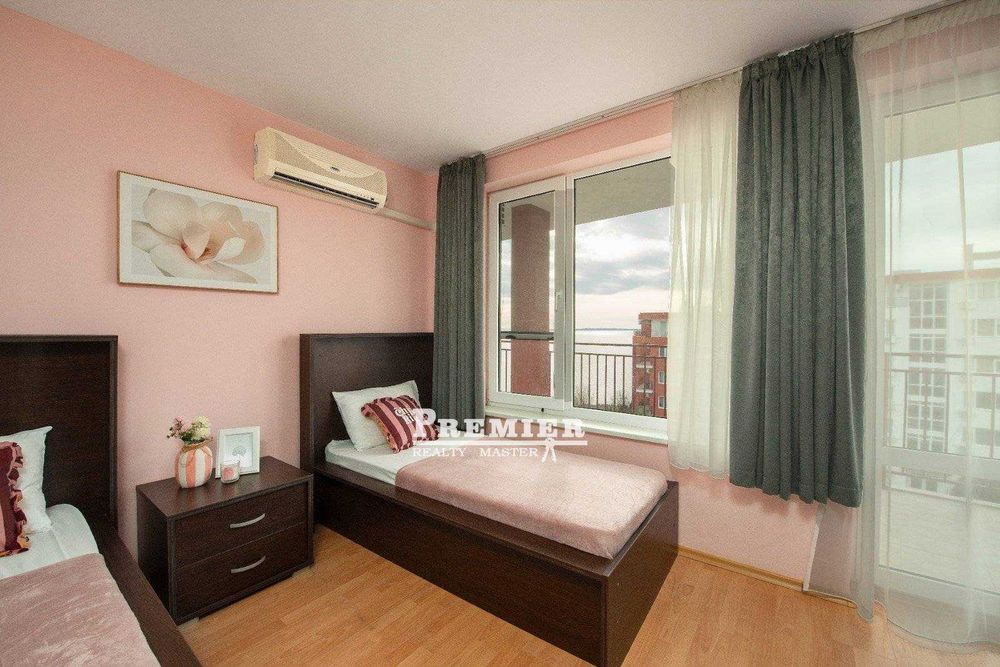 Продава се Тристаен апартамент в Свети Влас - 110 кв.м за 1011 €/кв.м - Снимка #6