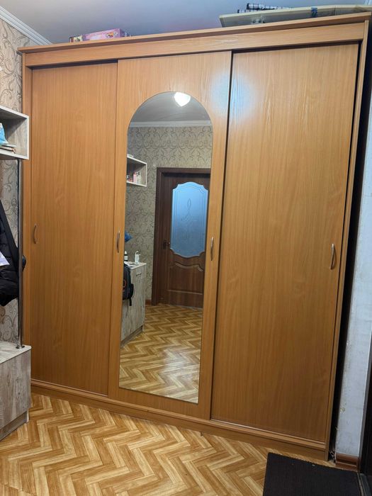 Продам шкаф купе
