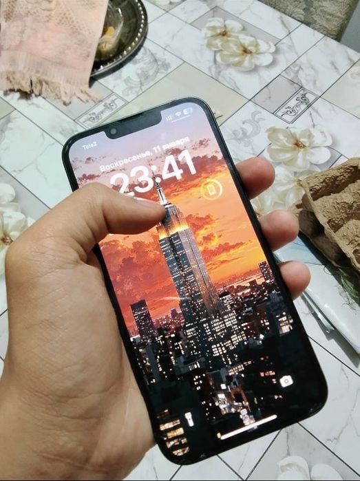Iphone 13 хорошеем состояние