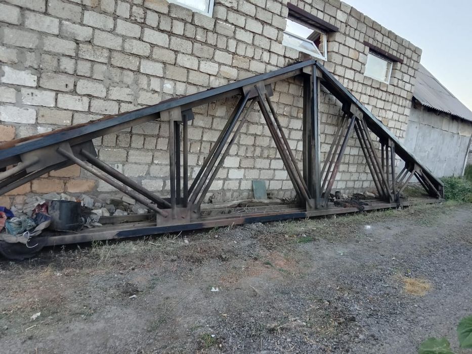 Продам  готовые, металлические Фермы