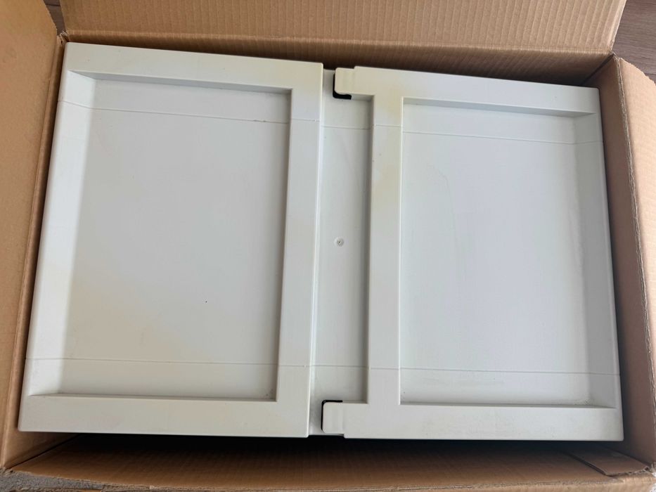 Комплект кофи за под мивка Vibo с автоматичен капак за монтаж в чекмедже