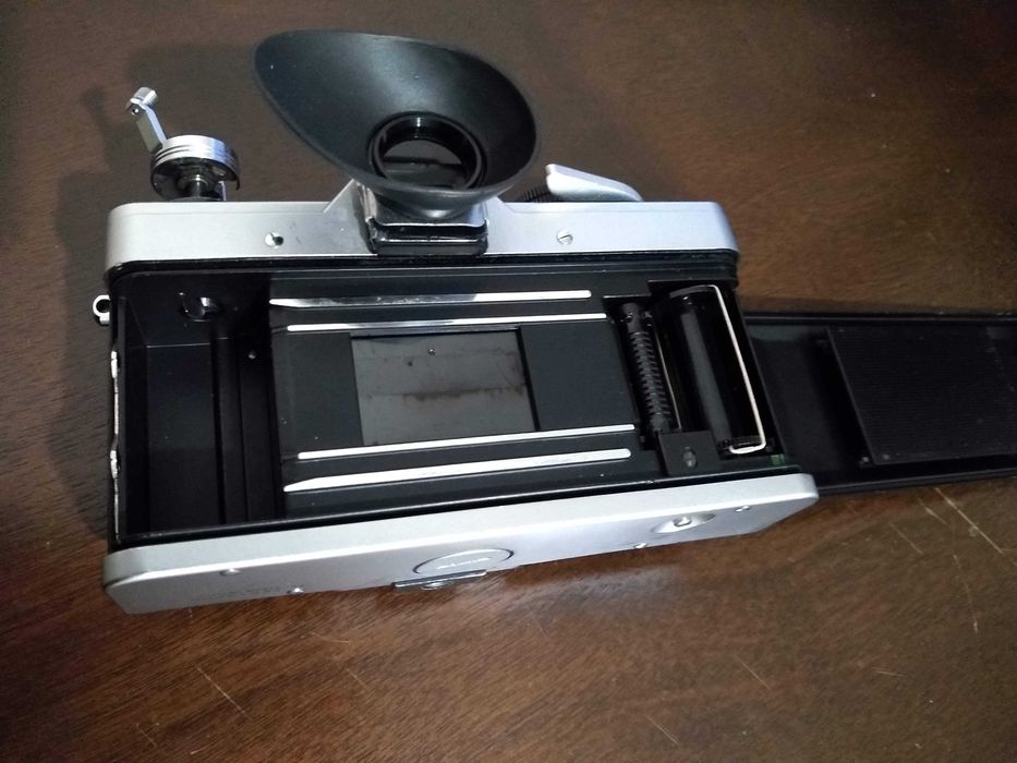 Praktica super TL 2 аналогова филмова камера