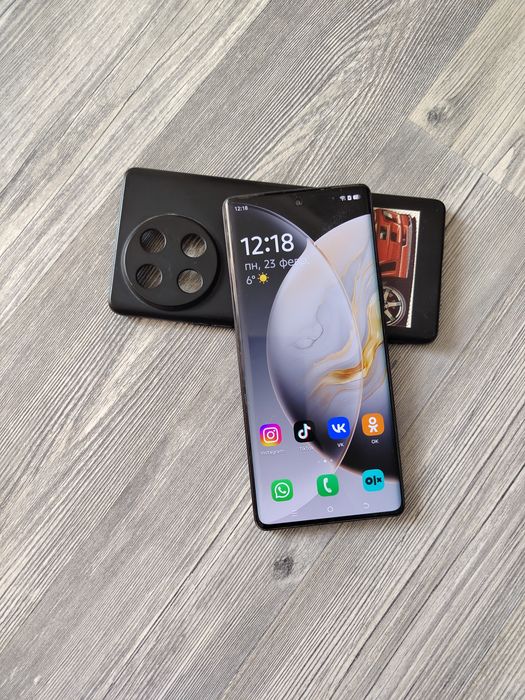 ТЕХНО КАМОН 30S  телефон