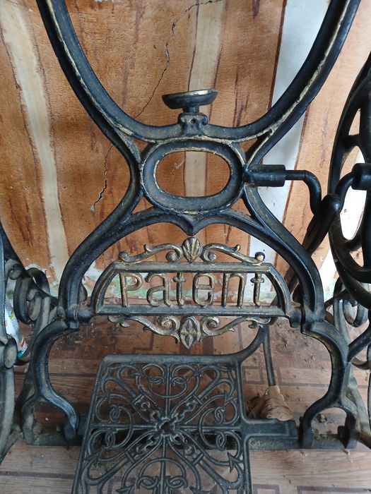 Masini de cusut ffff vechi