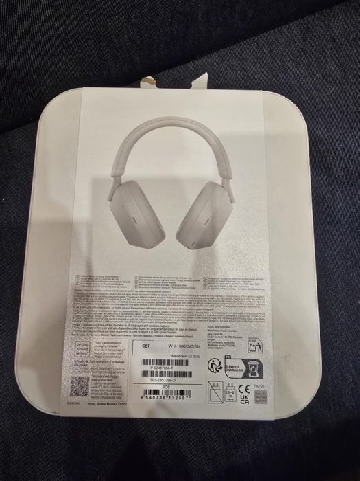 Продавам Sony WH-1000XM5-399лв