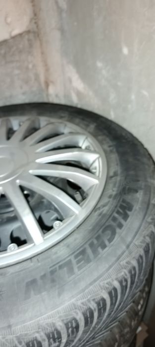 Зимни гуми със джанти 195/65/15 Opel Astra