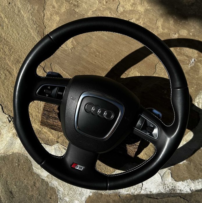 Оригинални мулти волани за Audi (различни видове), както и капак за въздушна възглавница (AIRBAG).