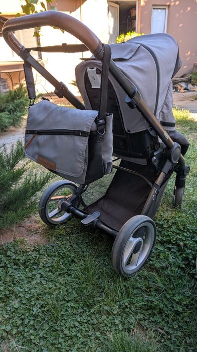 Бебешка количка Mutsy Evo Urban с два коша