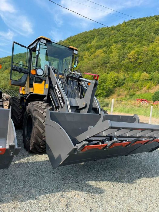 Vola 4x4 încărcător frontal XK250F