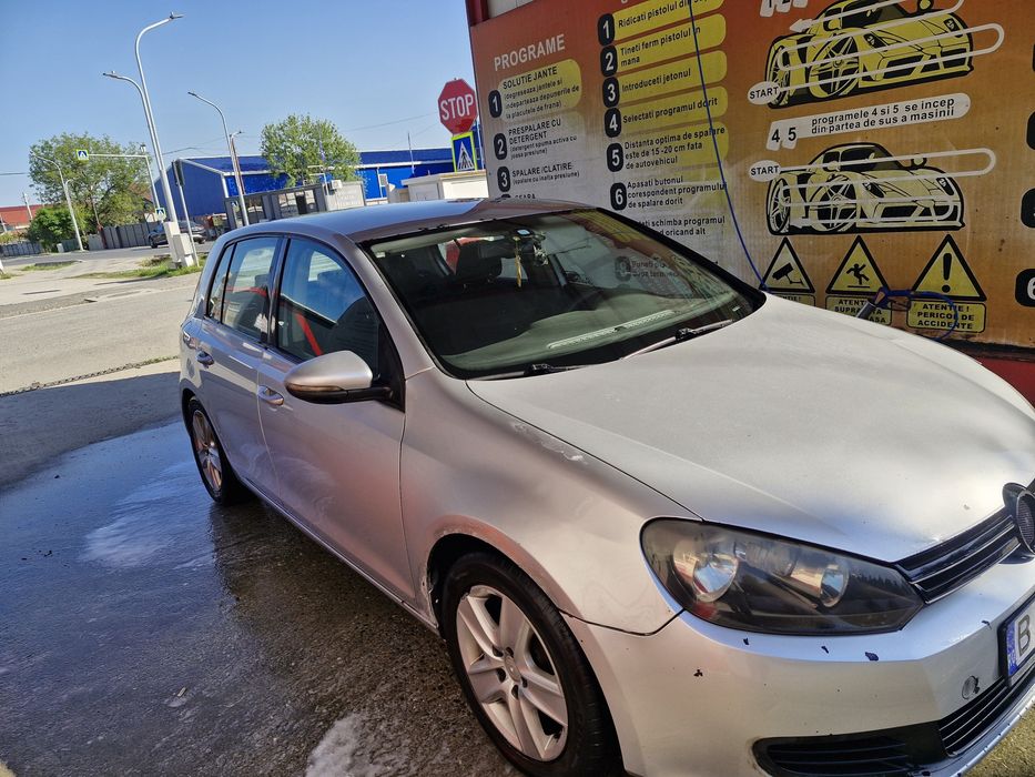 VOLKSWAGEN Golf 2010 — imagine 4