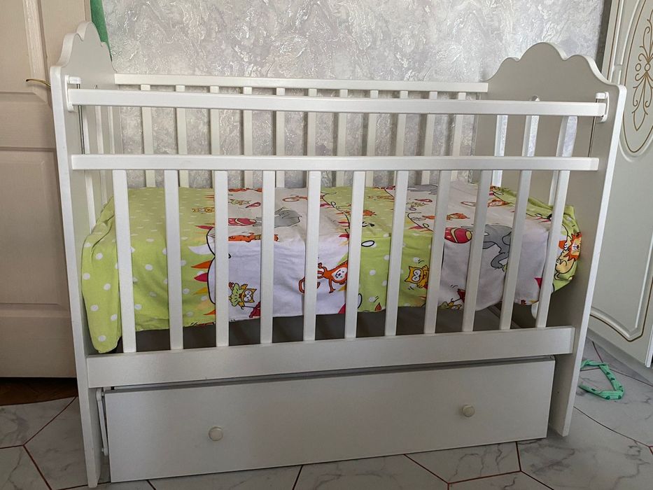 Кроватка в отличном состоянии