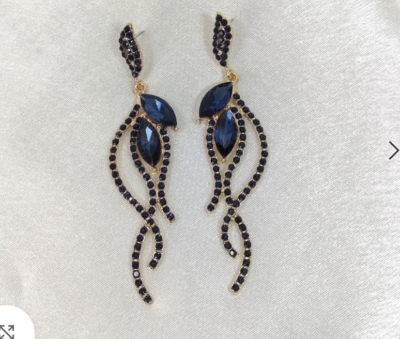 Официална рокля