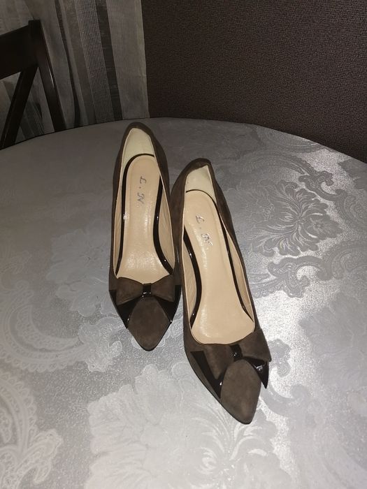 Продам туфли женские