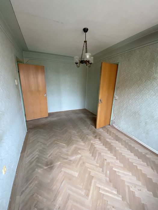 De vanzare Apartament 3Camere Trivale Etaj 3/4 pret 72.000€