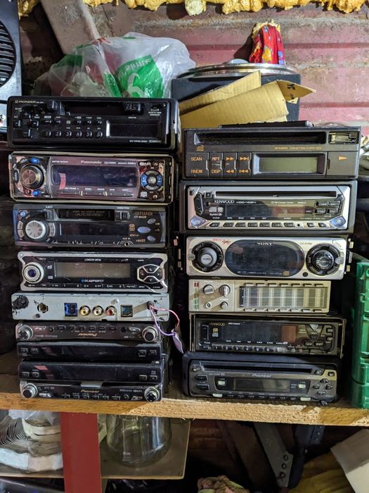 De vânzare radiocasetofon auto