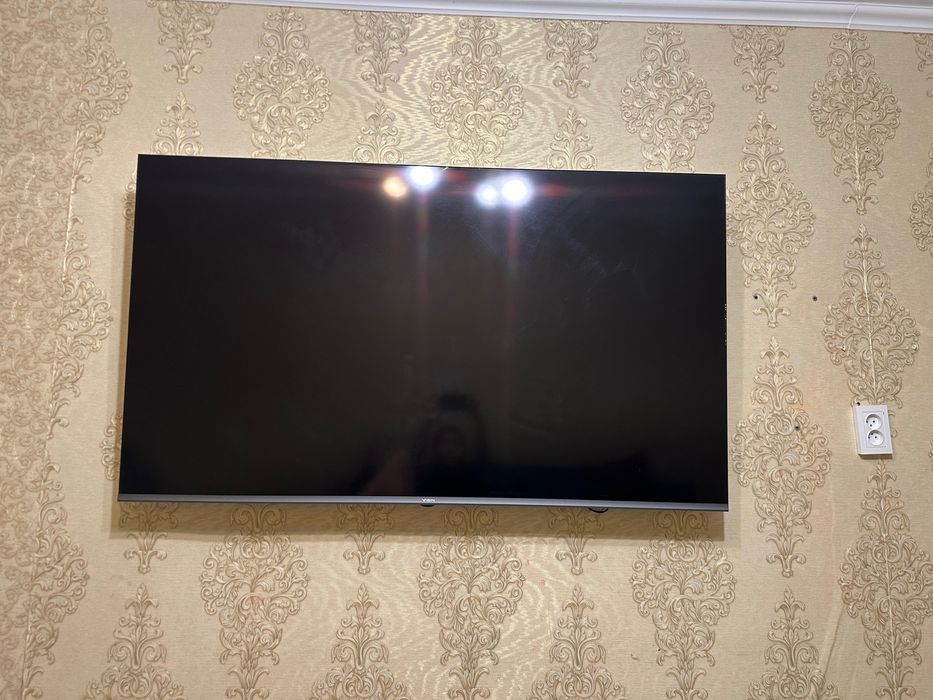 Телевизор продаем