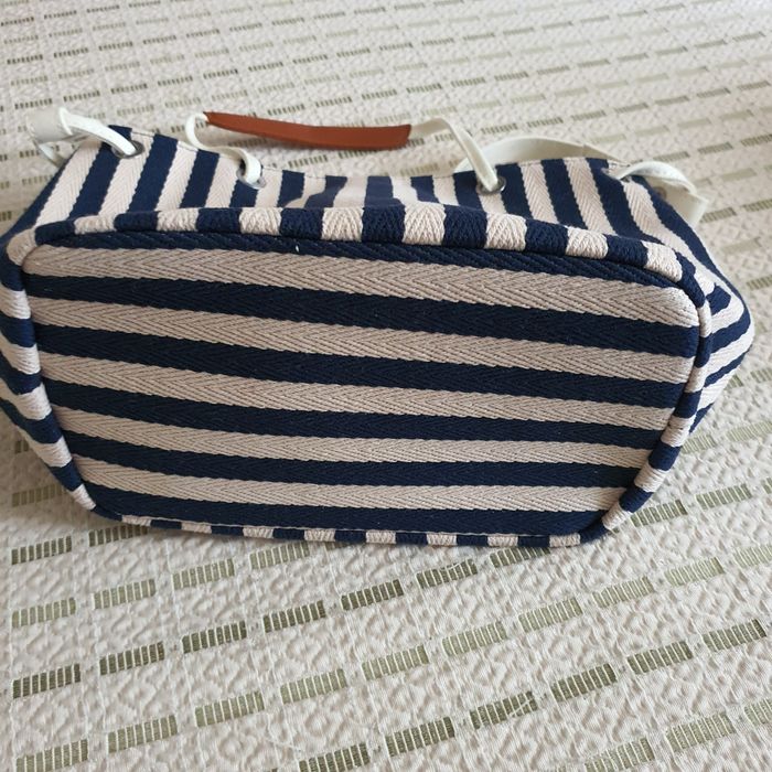 Дамска чанта нова