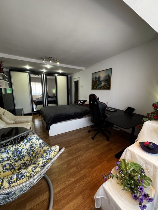 Vând apartament 3 camere, 84mp utili, mobilat/utilat direct de la PROPRIETAR + loc de parcare