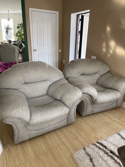 Диван раскладной с двумя креслами