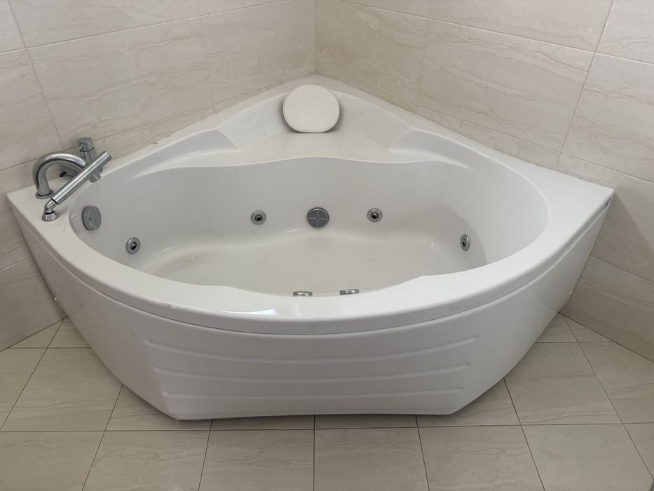 Джакузи  150/150см