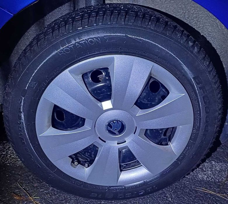 Set Jante Skoda 15, 4 Cauciucuri iarna BFGoodrich 185 60 R15, capace originale Skoda 15, VW, Audi, Seat