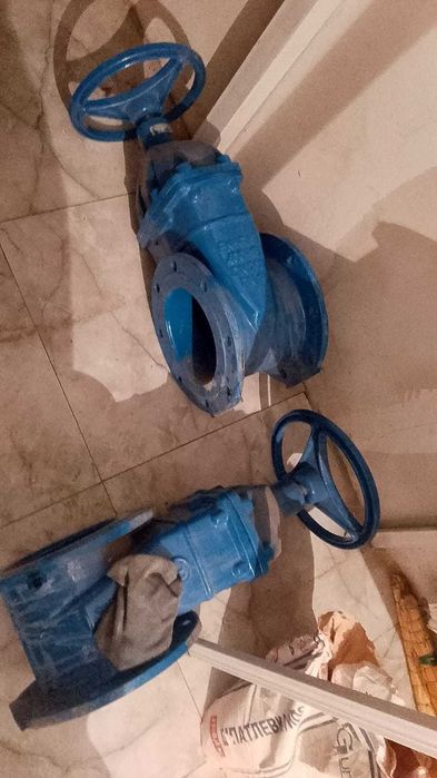 Задвижка чугунная