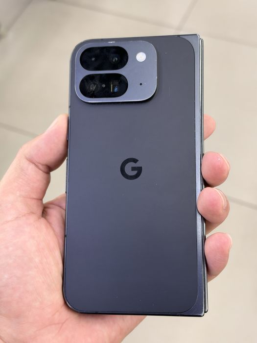 Google pixel fold 256 не включается натзапчасти