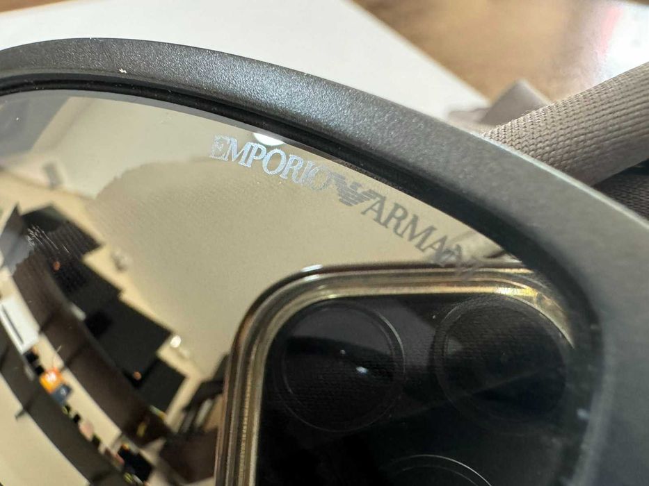 Продавам слънчеви очила Emporio Armani