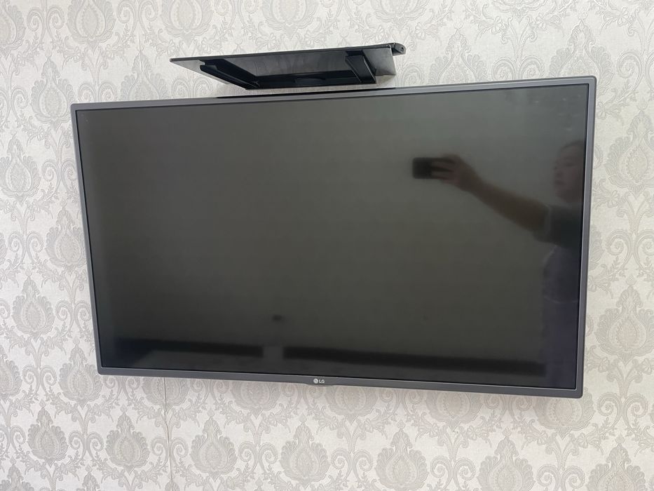 Продам б/у Телевизор Smart TV