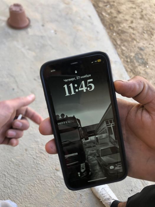 Iphone 11 128 ем 87 чотки састаяна