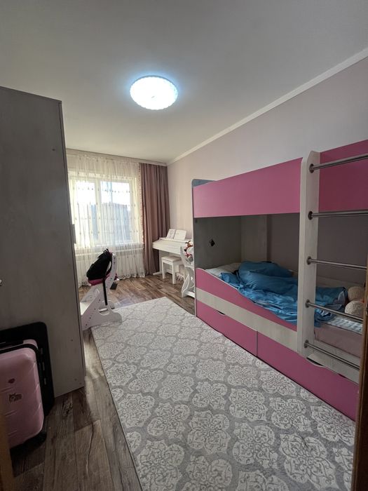 Продам 3 ком квартиру на Голубые пруды