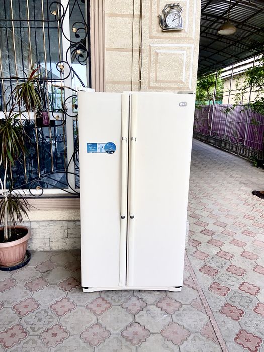 Продам холодильник LG большая