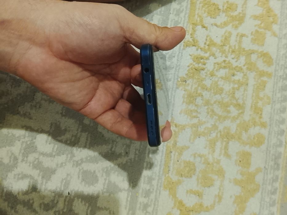 Oppo 17 сатылады  20 000