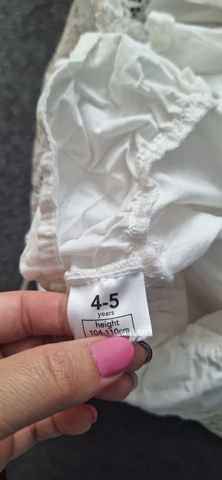 Детска рокля с дантела