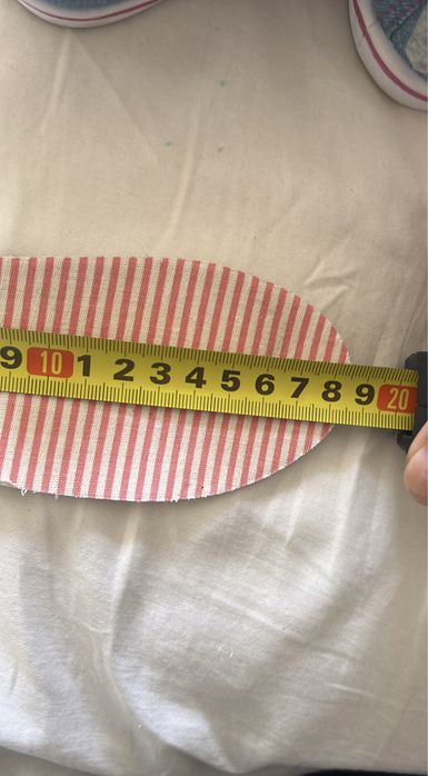 Продам детские кеды. новые