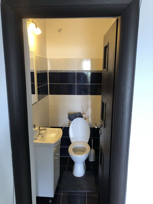 Inchiriez apartament 3 camere central