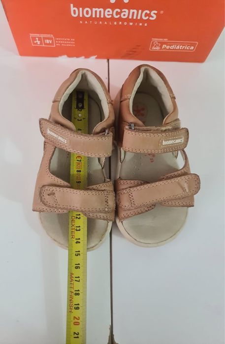 Papuci biomecanics marimea 23