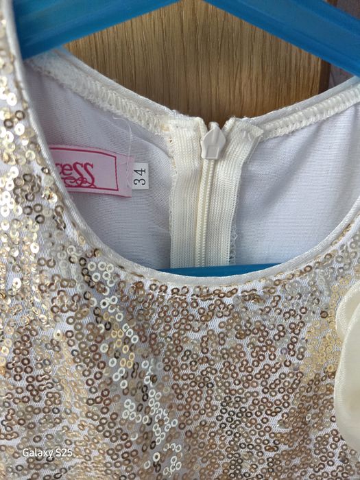 Нарядное платье для девочки