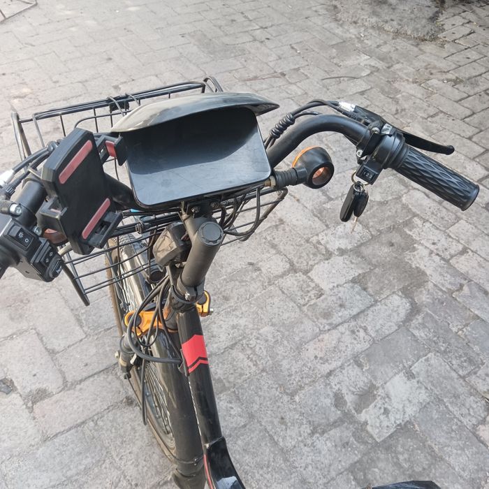 Продам электровелосипед состояние среднее