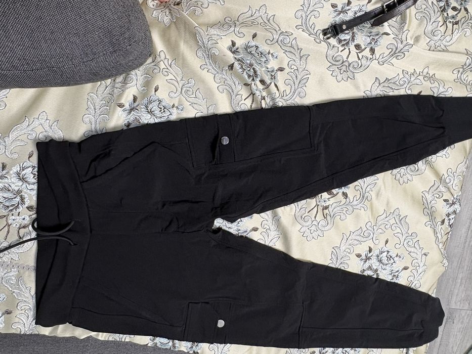 Pantaloni made by Society