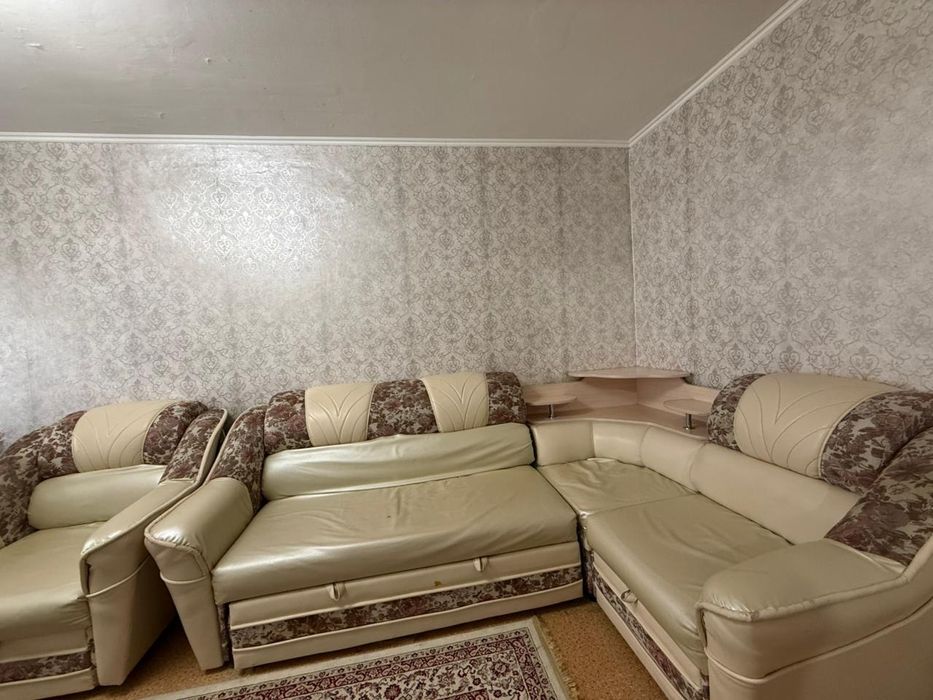 Продается диван хороший